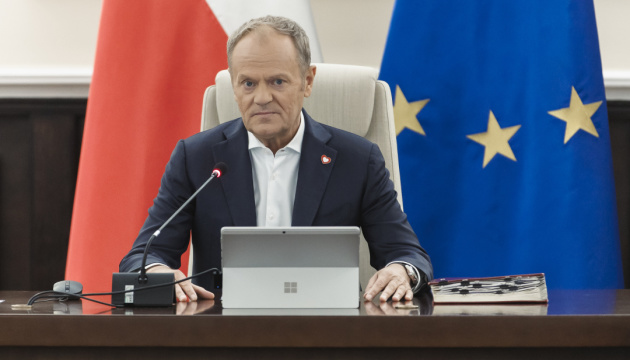 Туск просить Зеленського і Навроцького провести пряму розмову щодо складної історії