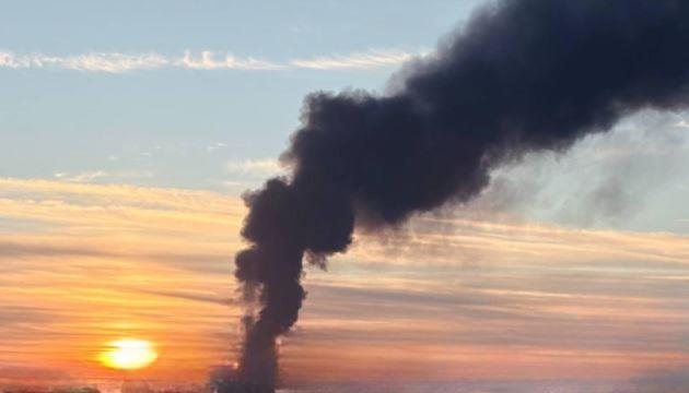 Дрони СБУ уразили два російські військові судна на заводі «Затока» та засоби ППО в Керчі