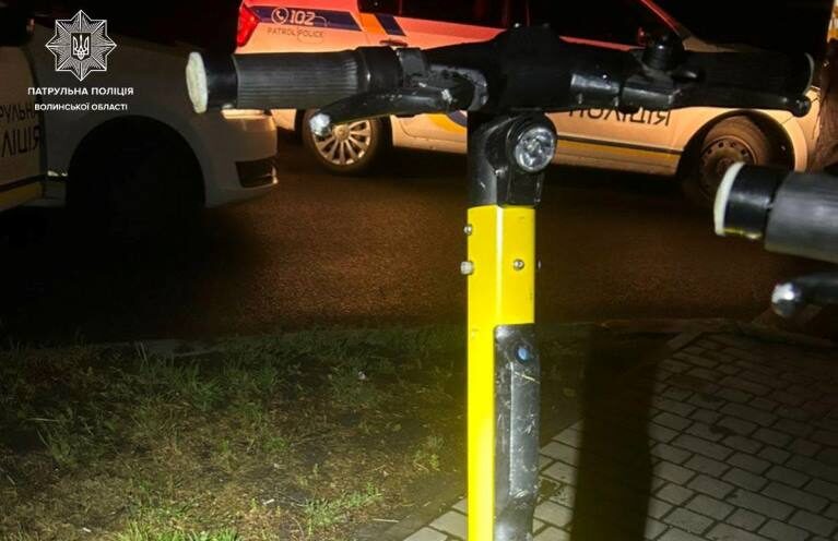У Луцьку під час дії комендантської години виявили п’яного водія електросамоката