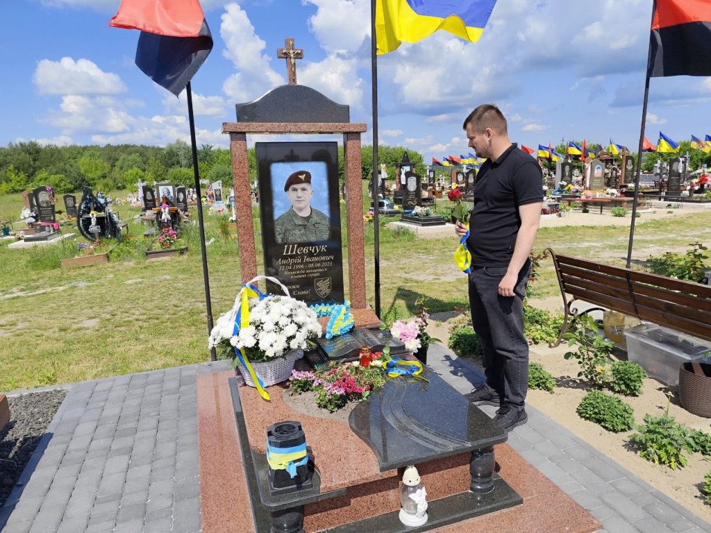 У Любомльській громаді вшанували пам’ять воїна Андрія Шевчука