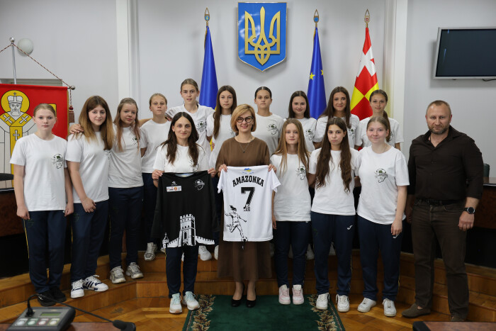 Юні луцькі футболістки візьмуть участь у міжнародному турнірі в Швеції