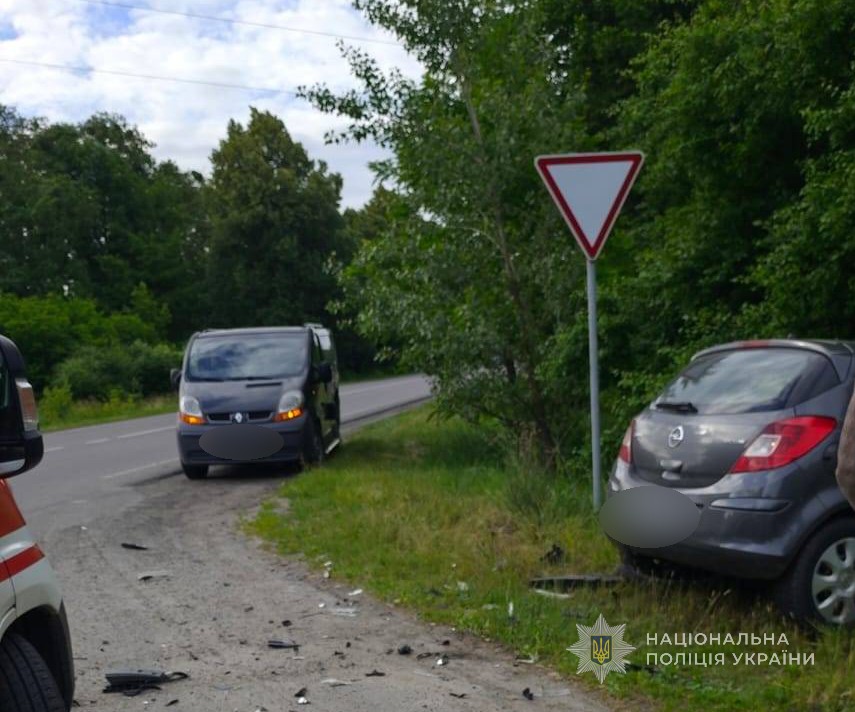 ДТП у Луцькому районі: травмувалася водійка легковика