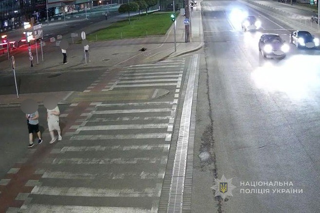 Волинські поліцейські оперативно затримали зловмисників, причетних до двох підпалів установ у Луцьку