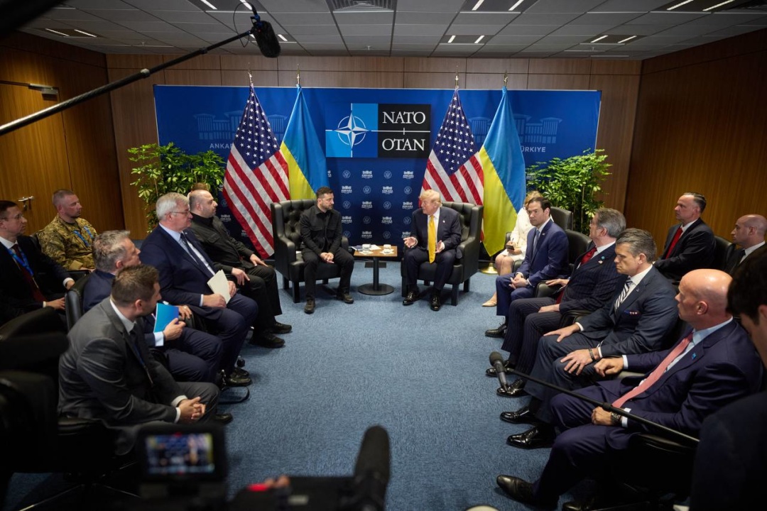 Зеленський обговорив із Трампом посилення ППО та кроки для наближення миру