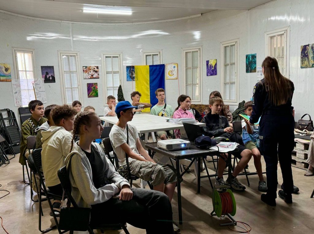 На базі Луцького міського молодіжного центру стартував велотабір для підлітків та молоді
