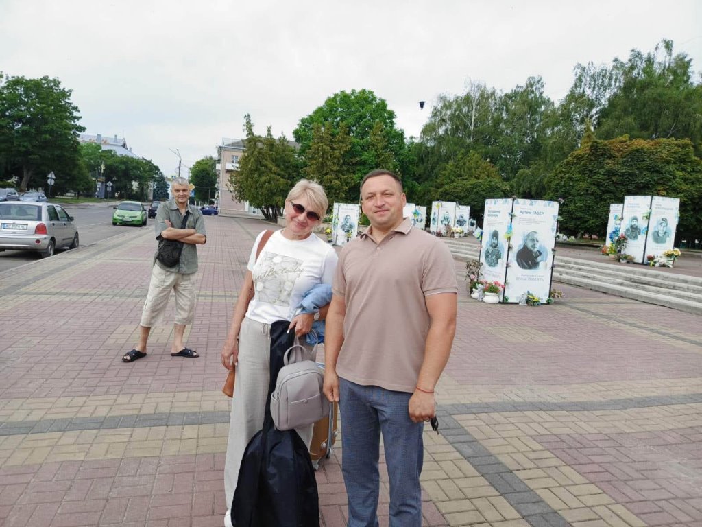 Нововолинські ліцеїсти вирушили до литовського міста-партнера Кельме