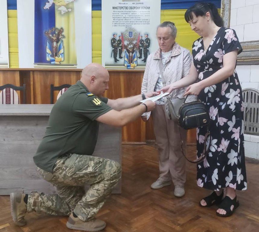 Рідним загиблого Захисника з Волині вручили його посмертні державні нагороди