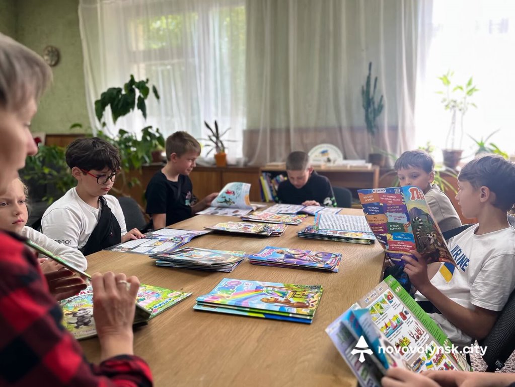 У бібліотеках Нововолинської громади для дітей відкривають світ знань, творчості та цікавого дозвілля