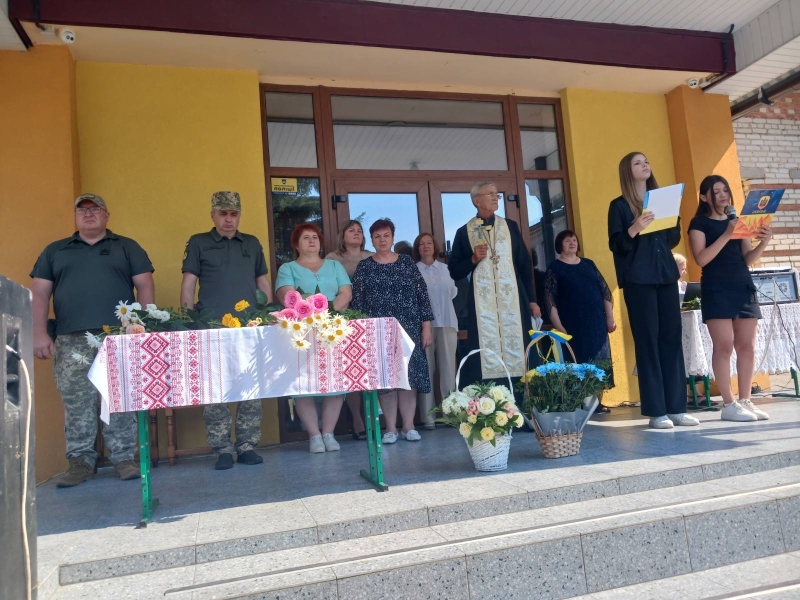 Пам’ять, що вічно житиме: у Сенкевичівському ліцеї вшанували подвиг Героїв Сергія Михальчука та Віктора Радченка