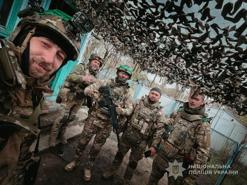 Міністр внутрішніх справ Ігор Клименко відзначив поліцейських-волинян, які командують бойовими підрозділами