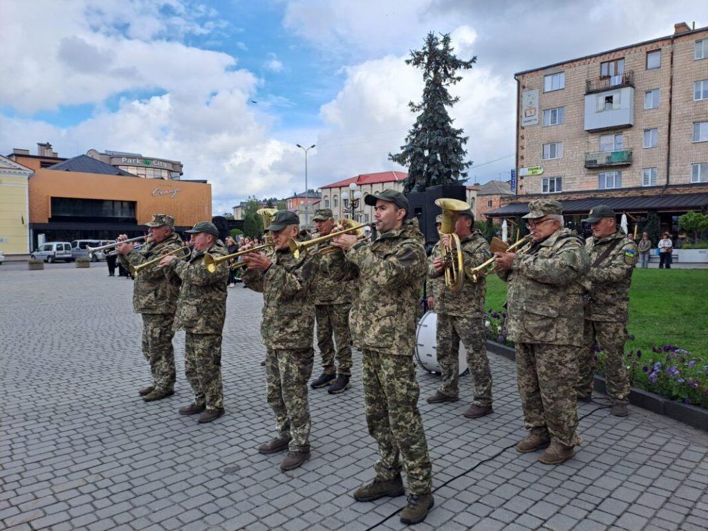 Істинний морський піхотинець: Ковельська громада віддала останню шану Герою Павлу Коломійчуку