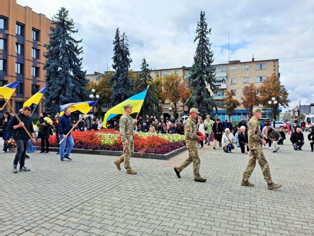 Істинний морський піхотинець: Ковельська громада віддала останню шану Герою Павлу Коломійчуку
